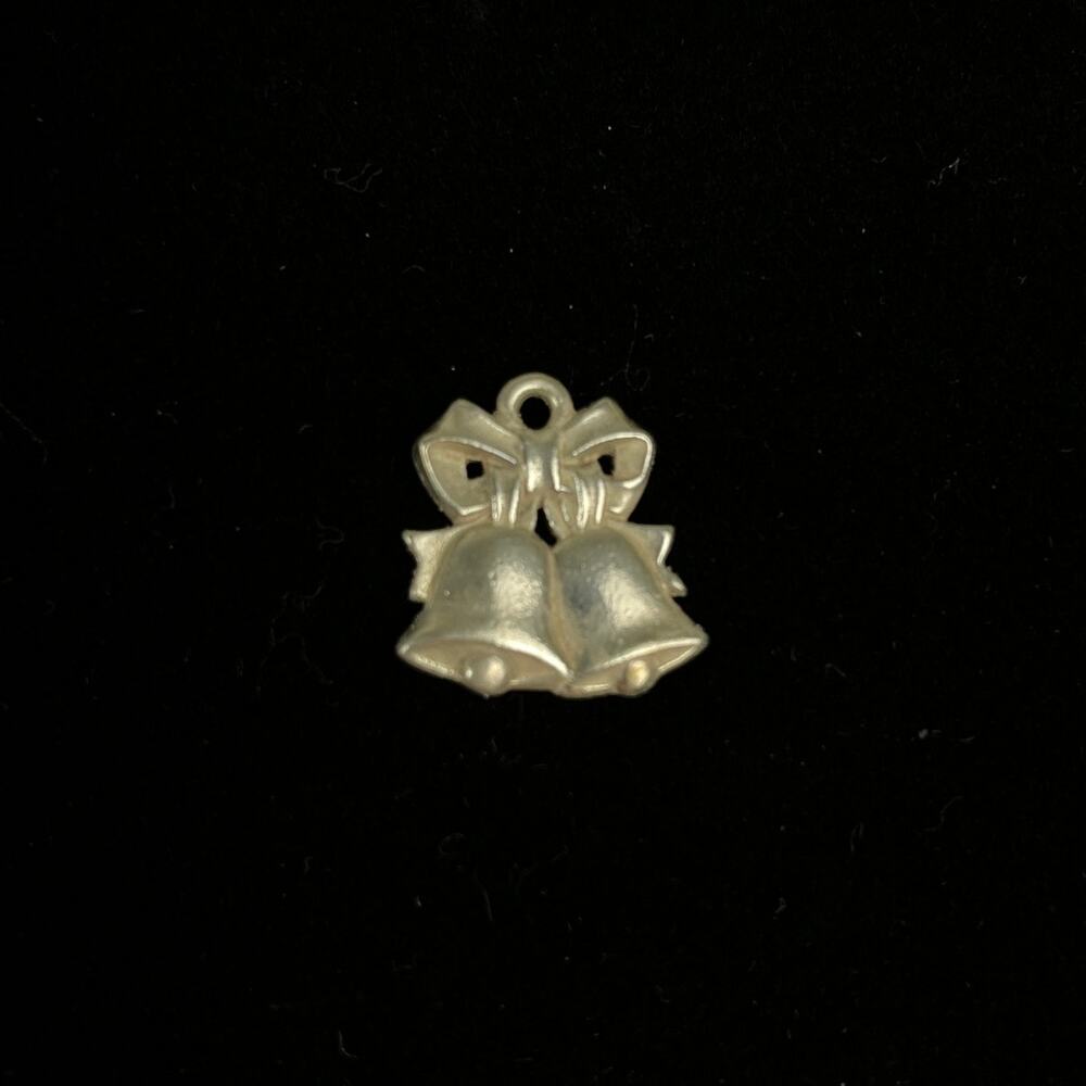 Retired James Avery Sterling Christmas Or Wedding Bow And Bells Charm Rare